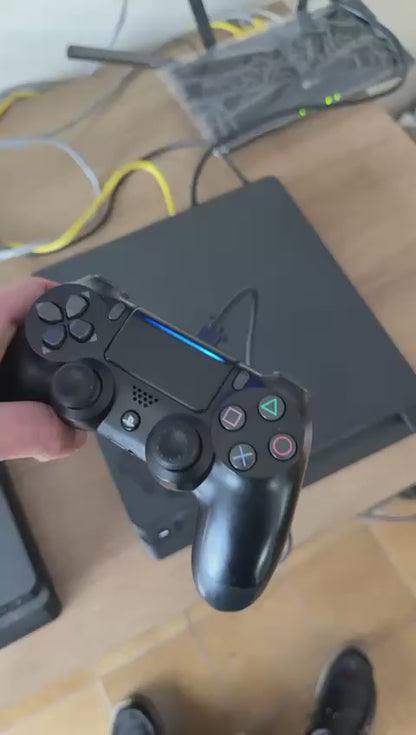 Sony Playstation 4 500gb Ps4 Slim Com 2 Controles + 4 Jogos